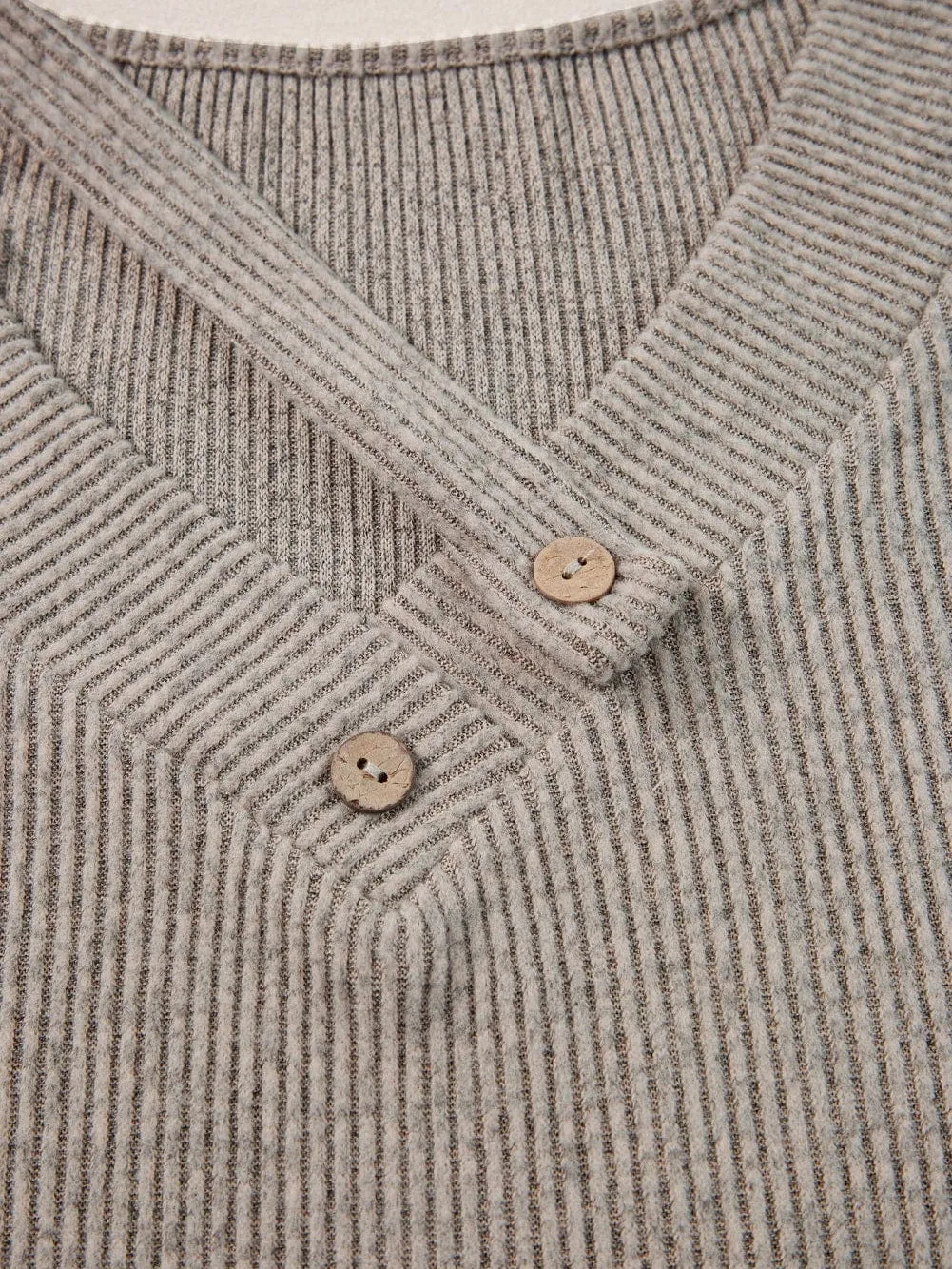 Basic Ribbed V-Neck Top