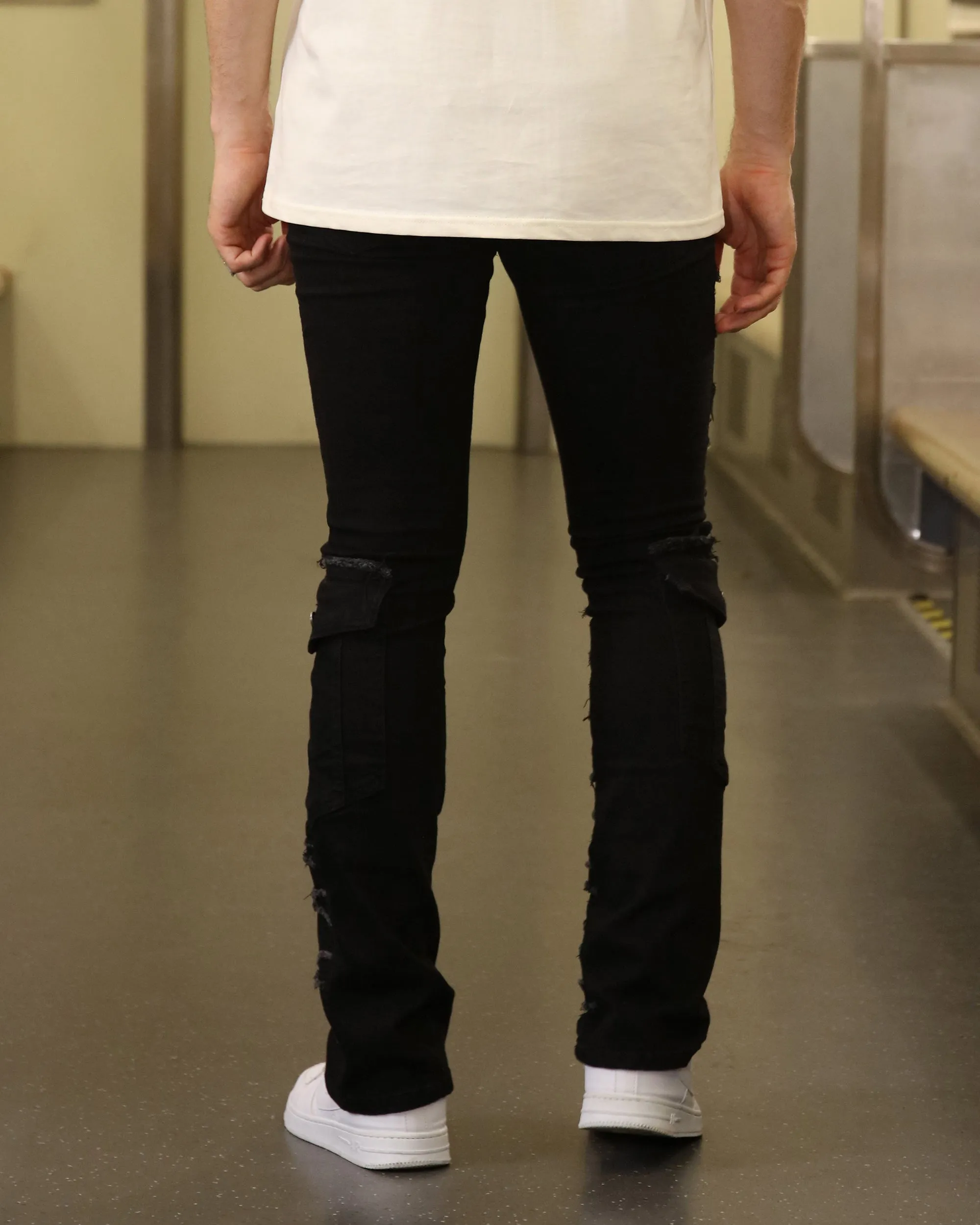Stylish Raw edge Black Jeans with Side Pocket Detailing